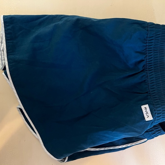 RVCA Navy shorts size medium - Picture 1 of 6